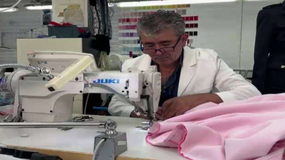 Obama, Trump, Middleton&rsquo;u Tuncelili terzi giydiriyor
