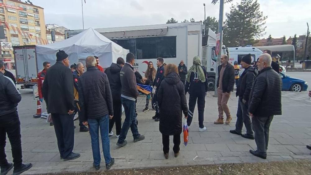 Elazığ&rsquo;da bı&ccedil;aklı kavga: 1 yaralı
