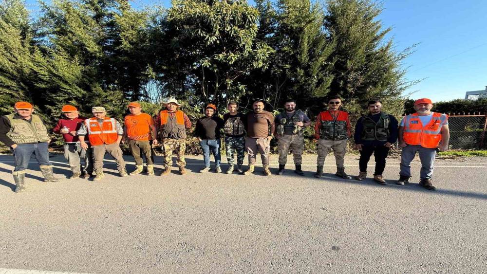 Serik&rsquo;te tarım arazilerini domuzlardan korumak i&ccedil;in s&uuml;rek avları devam ediyor
