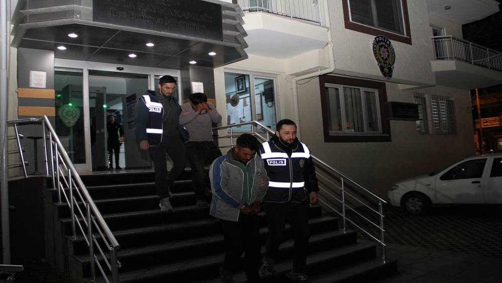 İnşaattan hırsızlık yapan 2 ş&uuml;pheli tutuklandı

