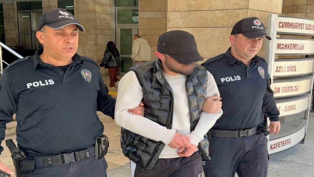 3 yıl 4 ay hapis cezasıyla aranan şahıs yakalandı
