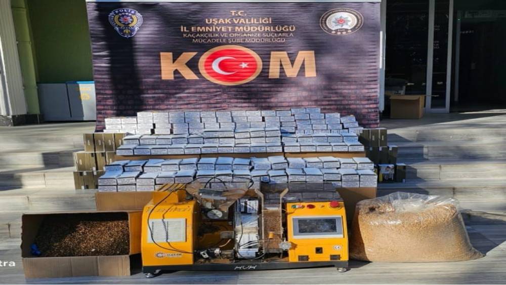 Uşak&rsquo;ta &ccedil;ok sayıda ka&ccedil;ak makaron ve t&uuml;t&uuml;n ele ge&ccedil;irildi
