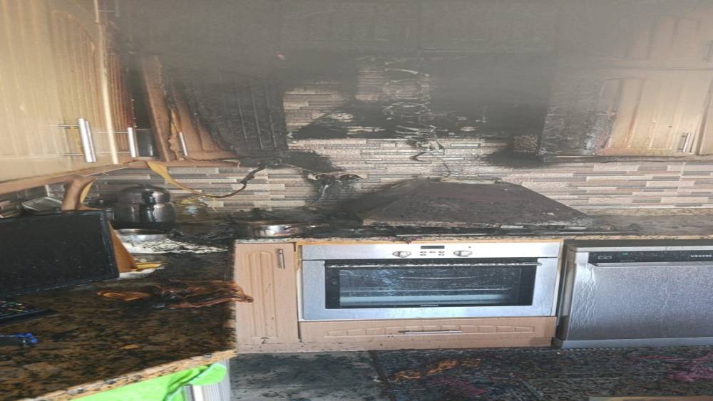 Evin mutfağında &ccedil;ıkan yangın s&ouml;nd&uuml;r&uuml;ld&uuml;
