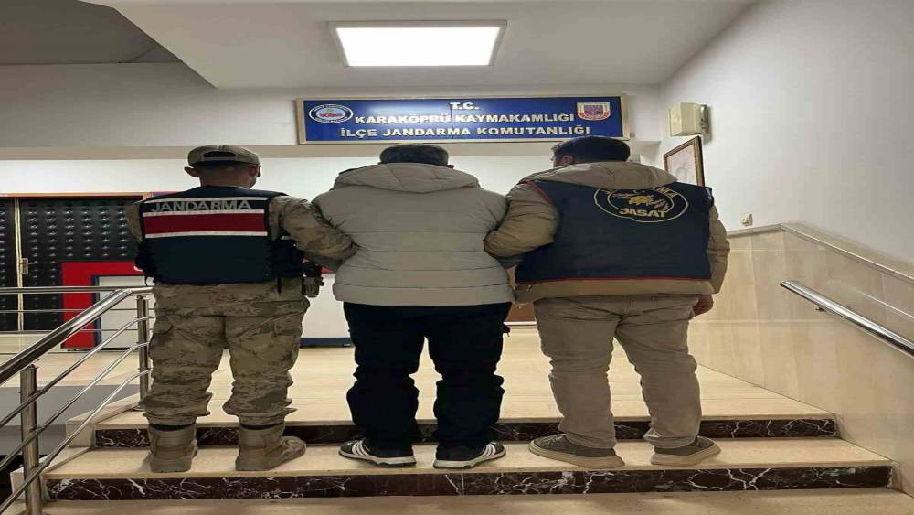 Şanlıurfa&rsquo;da 12 yıl 6 ay hapis cezası bulunan h&uuml;k&uuml;ml&uuml; yakalandı
