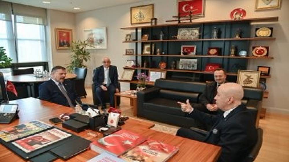 Bakan &Ccedil;ift&ccedil;i, 15 Temmuz Gazisi Turgut Aslan&rsquo;ı ziyaret etti
