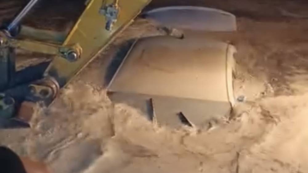 Selde hayatını kaybeden 2 kişinin bulunduğu aracın son g&ouml;r&uuml;nt&uuml;leri ortaya &ccedil;ıktı
