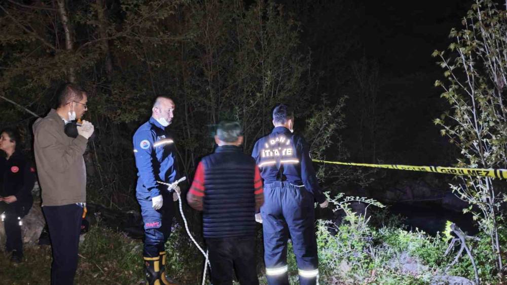 Şelaleye giren zihinsel engelli gen&ccedil; boğularak hayatını kaybetti
