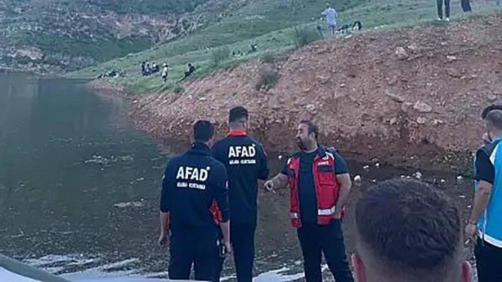 Siirt&rsquo;te kayalıklardan d&uuml;şen şahıs hayatını kaybetti
