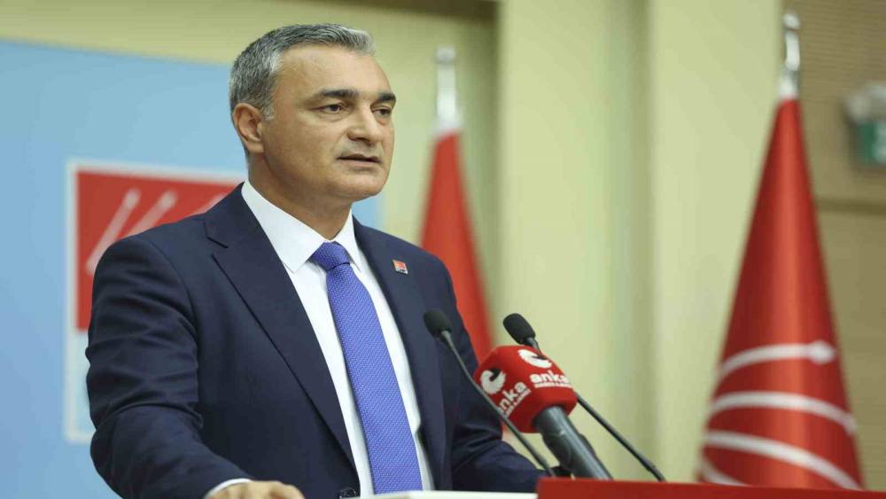 CHP S&ouml;zc&uuml;s&uuml; Sarı: "(Mansur Yavaş&rsquo;ın resepsiyona katılmaması) Başkanımızın 9 Eyl&uuml;l g&uuml;n&uuml; yaptığımız etkinliğe katılmasını beklerdik"
