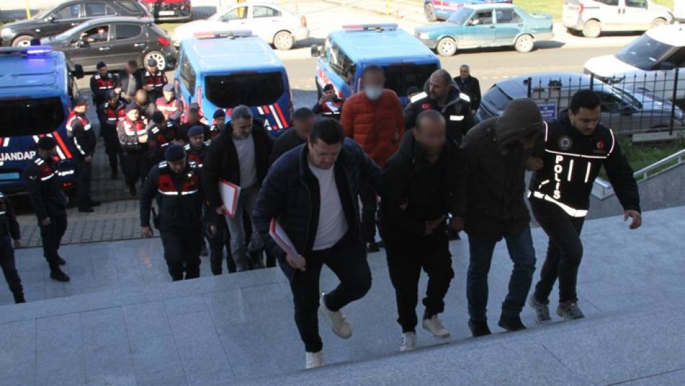 Uyuşturucu operasyonunda 15 ş&uuml;pheliye adli kontrol
