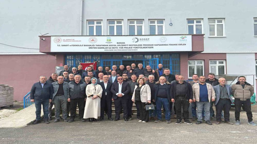 AK Parti Manyas il&ccedil;e teşkilatı muhtarlarla istişare toplantısı yaptı
