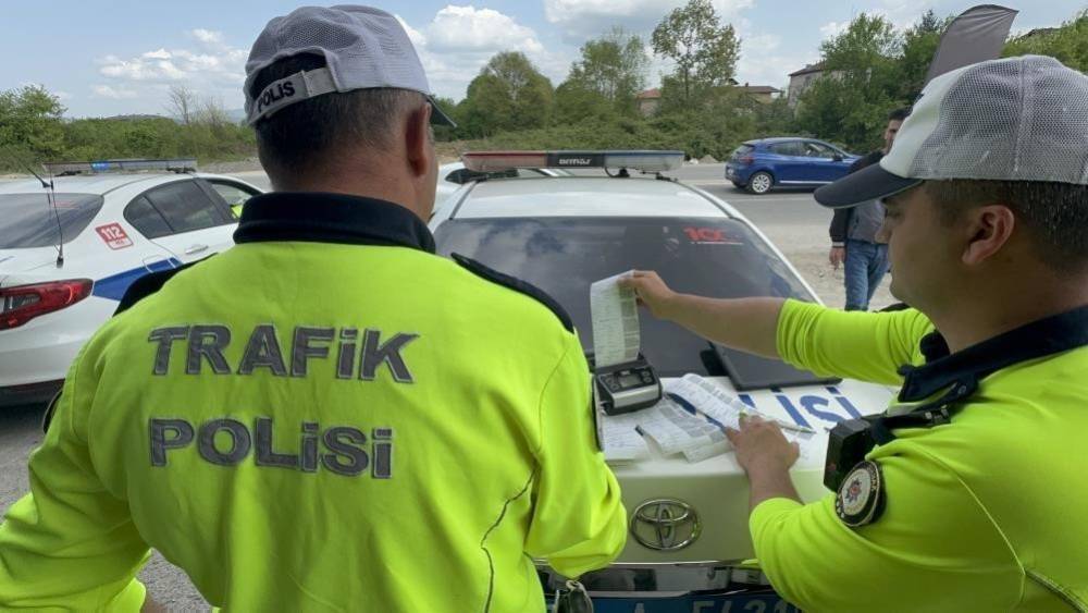 D&uuml;zce&rsquo;de 161 ara&ccedil; trafikten men edildi
