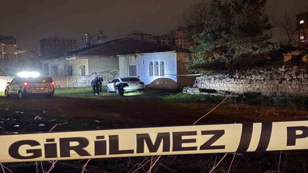 Kayseri&rsquo;deki cinayetin ş&uuml;phelisi 575 saatlik kamera kaydı izlenerek Mersin&rsquo;de yakalandı

