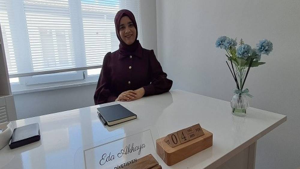 Diyetisyen Akkaya&rsquo;dan yaz sıcaklarında sıvı ve elektrolit dengesi uyarısı
