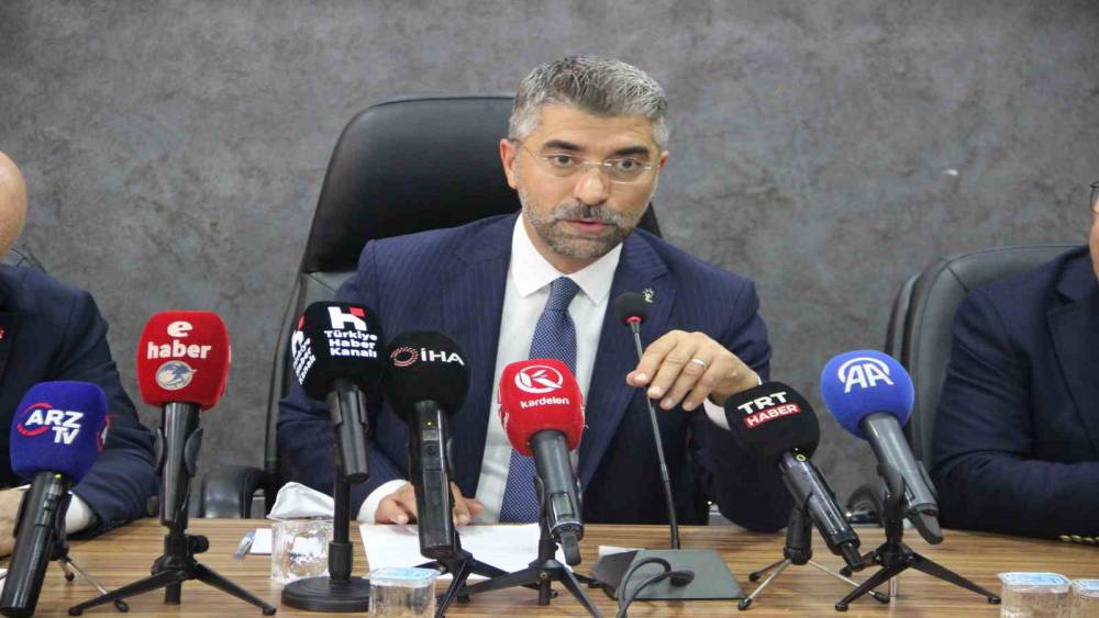 K&uuml;&ccedil;&uuml;koğlu: "Milletimizle &ccedil;eyrek asır, T&uuml;rkiye geleceğe hazır "
