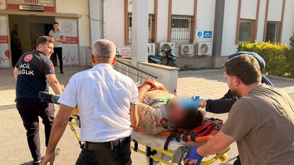Otomobil ile motosiklet &ccedil;arpıştı: 1 ağır yaralı

