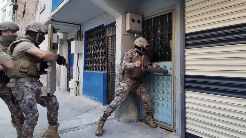 Gaziantep&rsquo;te kesinleşmiş hapis cezasıyla aranan 23 şahıs yakalandı
