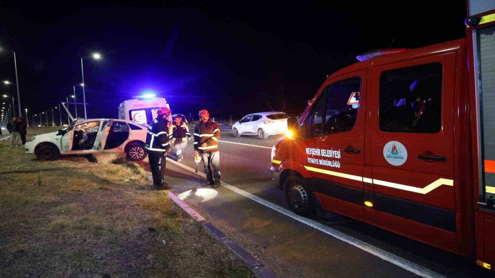 Nevşehir&rsquo;de tilkiden ka&ccedil;an otomobil kazaya neden oldu: 1 yaralı

