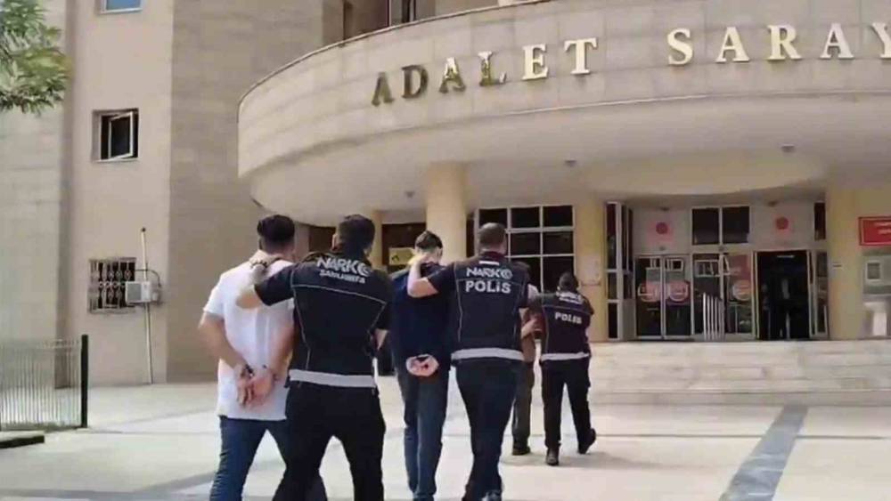 Şanlıurfa&rsquo;da uyuşturucu madde ele ge&ccedil;irildi: 2 tutuklama
