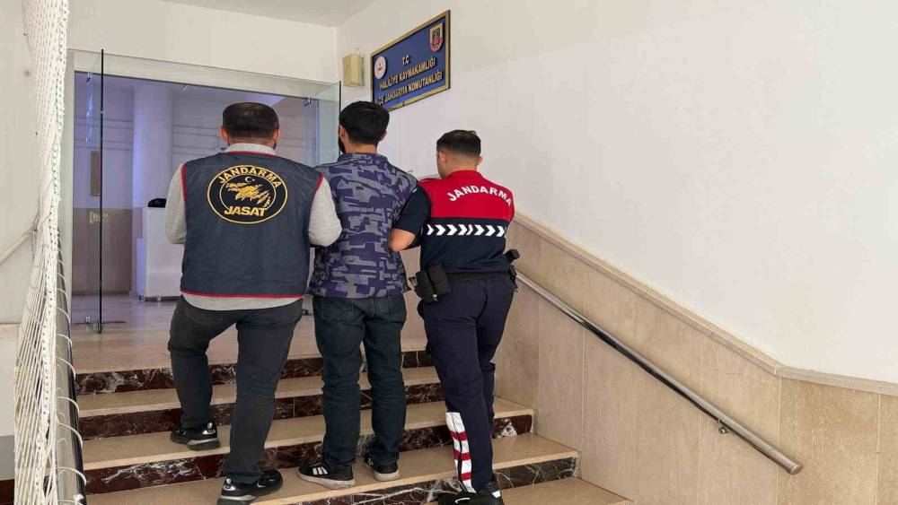 Şanlıurfa&rsquo;da 5 yıl kesinleşmiş hapis cezası bulunan h&uuml;k&uuml;ml&uuml; yakalandı
