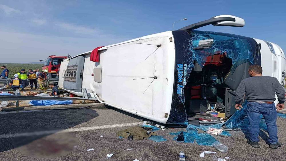 Manisa&rsquo;daki kazada &ouml;l&uuml; ve yaralıların kimlikleri belli oldu
