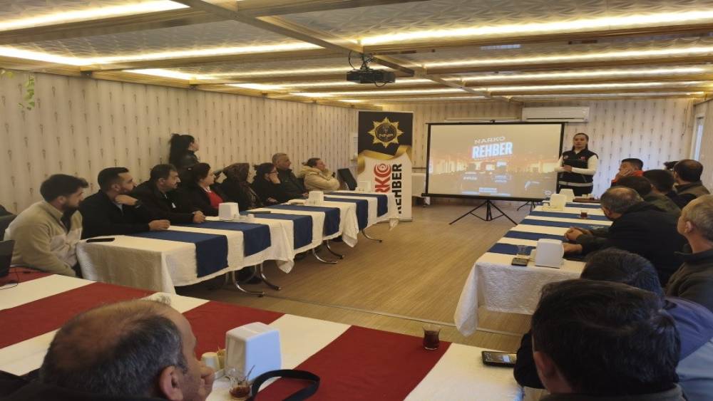 Niğde&rsquo;de narkotik ekiplerinden 790 kişiye bilgilendirme
