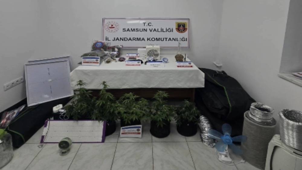 Elbise dolabında &ouml;zel iklimlendirme sistemiyle uyuşturucu serası
