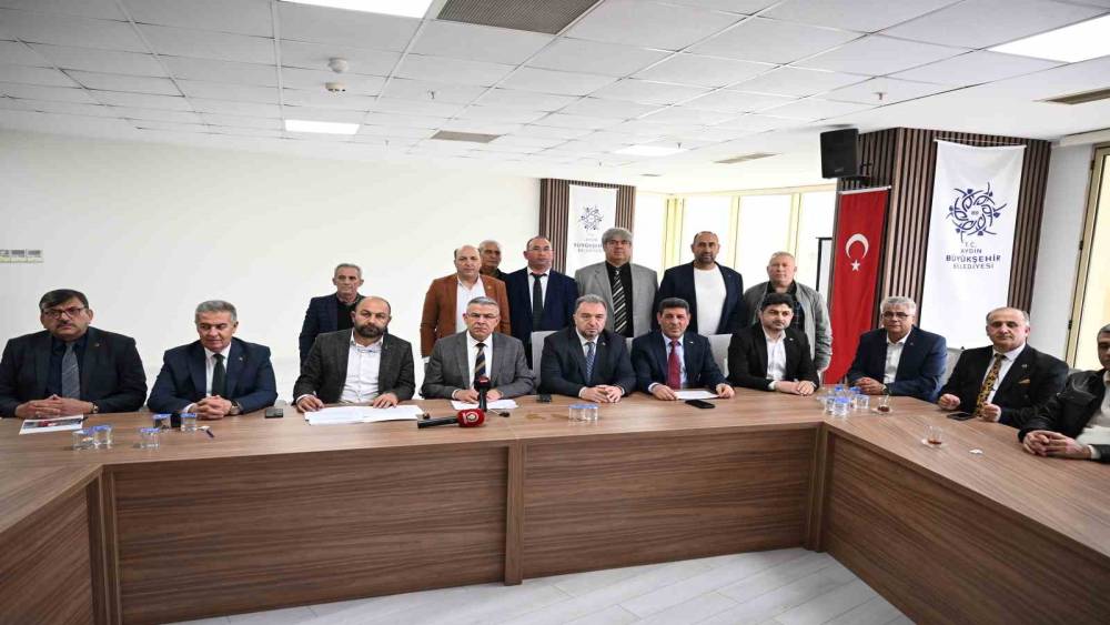 Aydın B&uuml;y&uuml;kşehir&rsquo;in 1,5 milyarlık yatırımına ret oyu veren CHP&rsquo;ye AK Parti grubundan eleştiri
