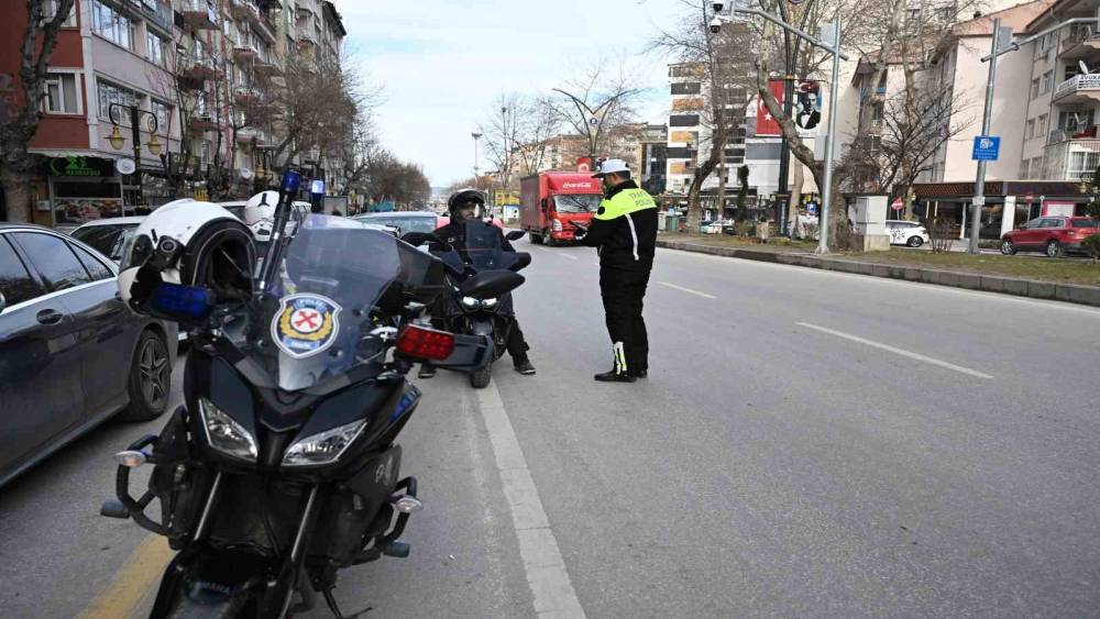 K&uuml;tahya&rsquo;da son iki haftada 26 bin 792 kişi sorgulandı
