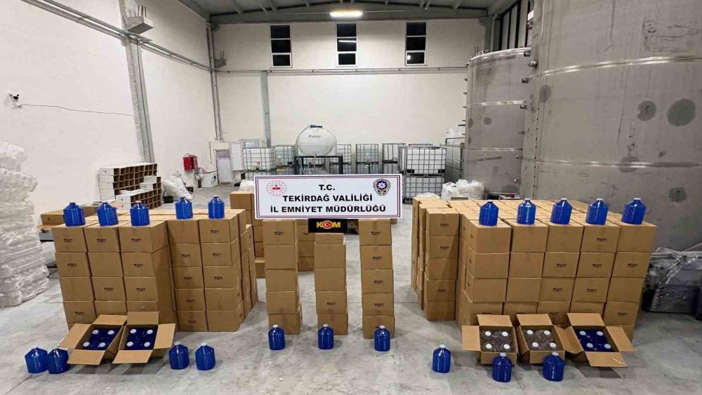 17 ton 815 litre etil alkol ele ge&ccedil;irildi
