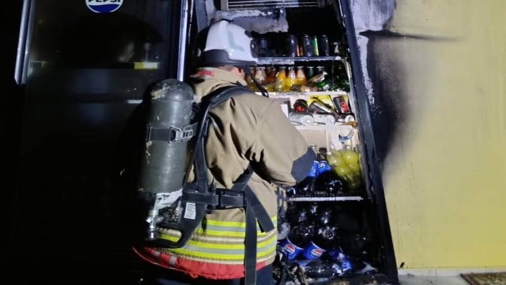 Kırıkhan&rsquo;de iş yeri alevlere teslim oldu
