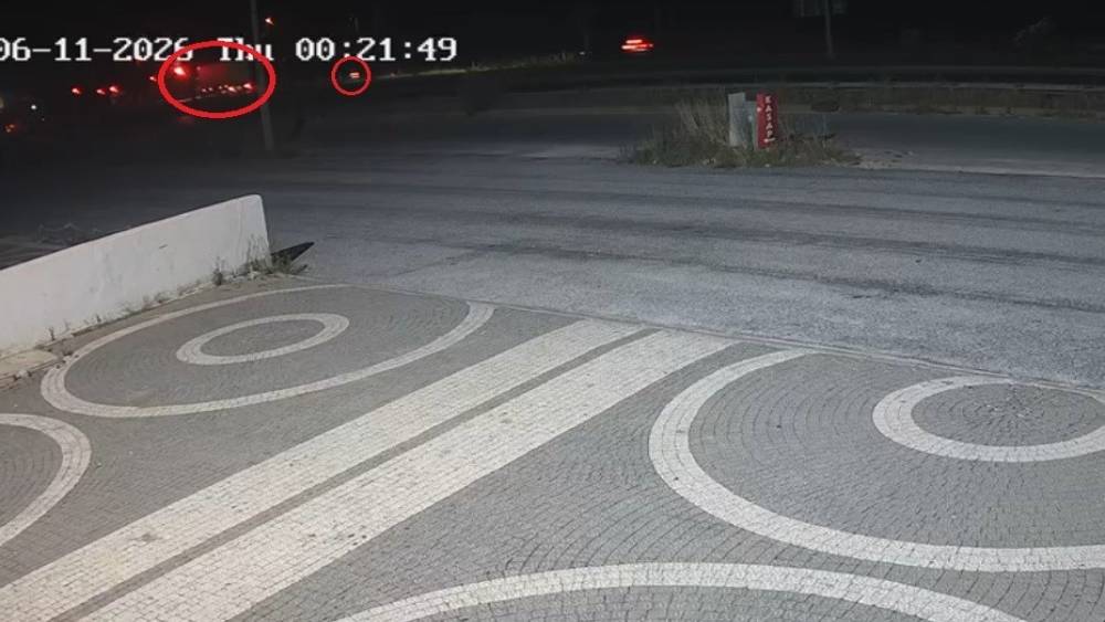 Kamyona arkadan &ccedil;arpan motosiklet s&uuml;r&uuml;c&uuml;s&uuml; hayatını kaybetti
