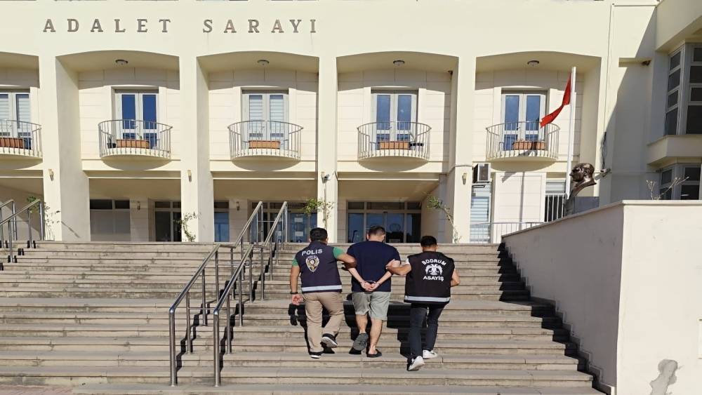 Bodrum&rsquo;da 44 ayrı su&ccedil;tan aranan firari yakalandı
