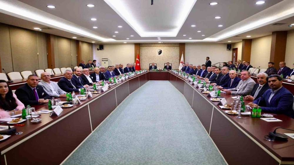 Duyan, Ankara&rsquo;da tarım ve ticaret sekt&ouml;r&uuml; toplantısına katıldı
