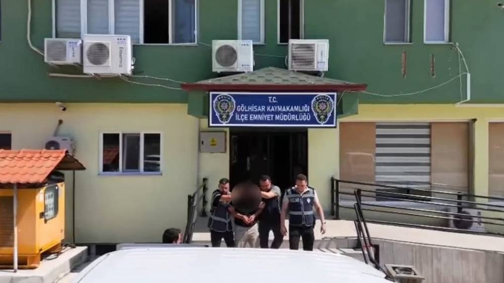 Burdur&rsquo;da 17 yıl kesinleşmiş hapis cezası bulunan şahıs yakalandı
