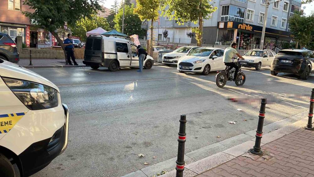 Sokak ortasındaki bı&ccedil;aklamanın ardından alacak verecek meselesi &ccedil;ıktı
