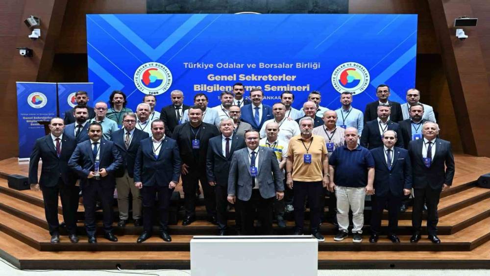 Edremit Ticaret Odası Genel Sekreteri Akg&uuml;n, TOBB seminerine katıldı
