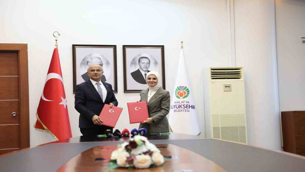 "Engelsiz Yaşam Merkezi" protokol&uuml; imzalandı
