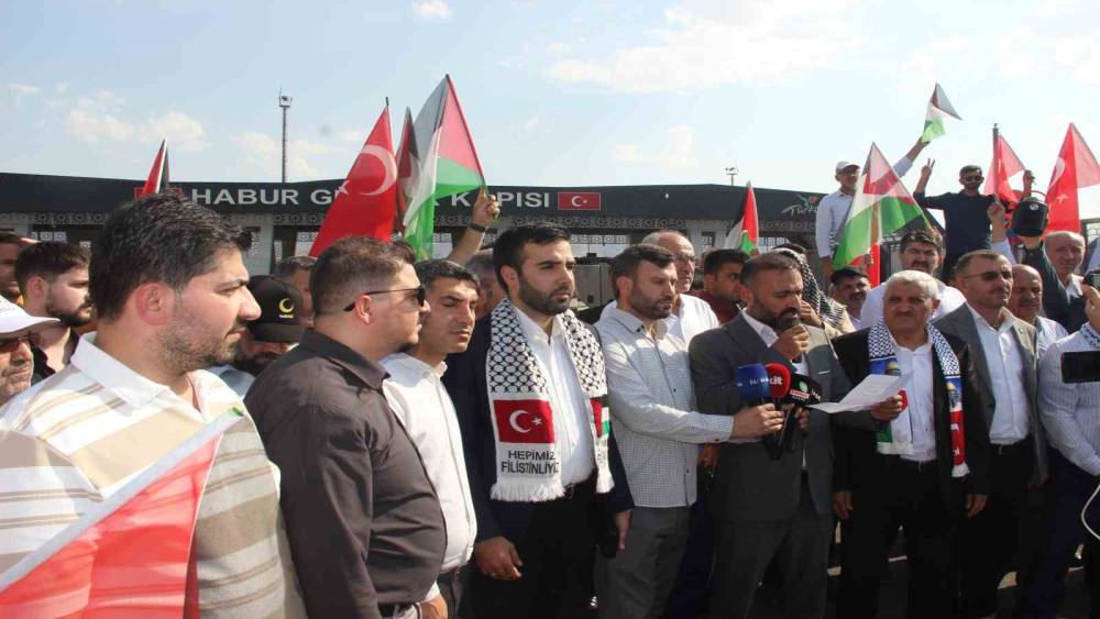 Filistin Konvoyu&rsquo;nun Irak sınırında bekletilmesine tepki
