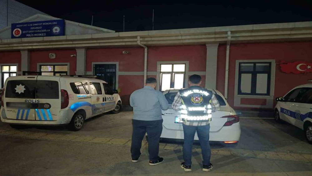 Esenyurt&rsquo;ta &ccedil;ıkan yol verme tartışmasında s&uuml;r&uuml;c&uuml;ye 180 bin lira ceza
