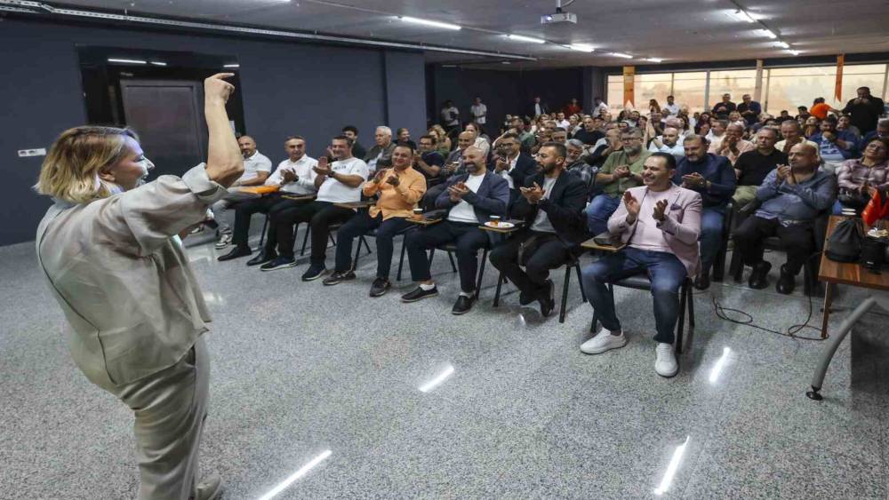 Hatice &Ouml;z: "ATSO kimsenin şahsi m&uuml;lk&uuml;, kimsenin mirası değildir"

