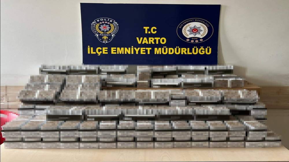 Muş&rsquo;ta ka&ccedil;ak sigara operasyonu: Bin 766 paket ve 35 bin makaron ele ge&ccedil;irildi
