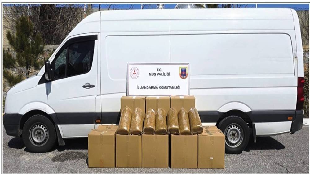 Muş&rsquo;ta 260 kilogram bandrols&uuml;z t&uuml;t&uuml;n ele ge&ccedil;irildi
