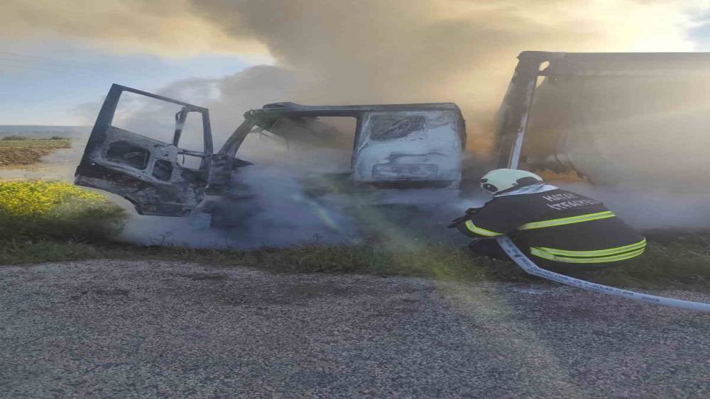 Kırıkhan&rsquo;da kamyon yangını
