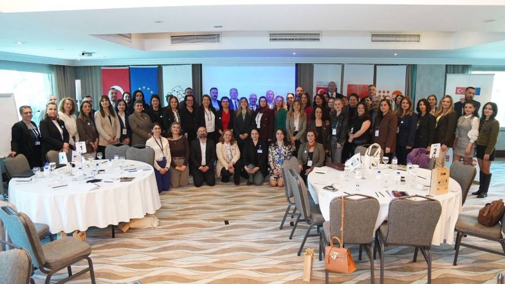 Denizli&rsquo;nin eşitlik&ccedil;i yerel y&ouml;netim vizyonu &ccedil;alıştayda yer aldı
