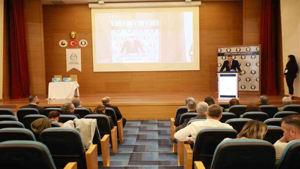 Diyalizde su israfına &ccedil;&ouml;z&uuml;m aramak i&ccedil;in buluştular
