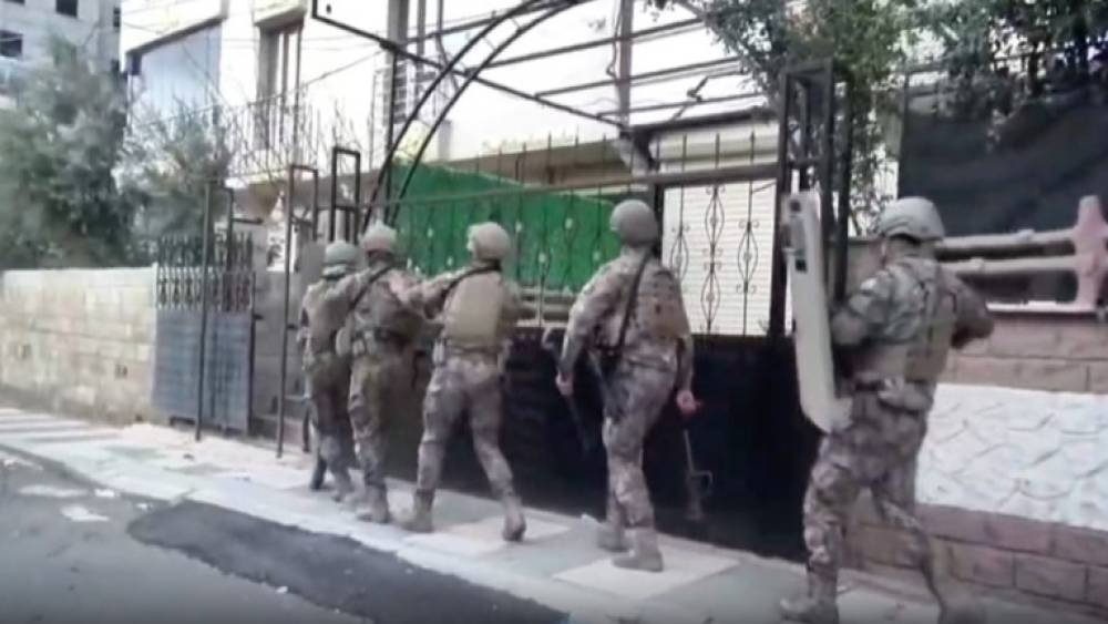 DEAŞ ter&ouml;r &ouml;rg&uuml;t&uuml;ne 56 ilde operasyon: 525 ş&uuml;pheli yakalandı
