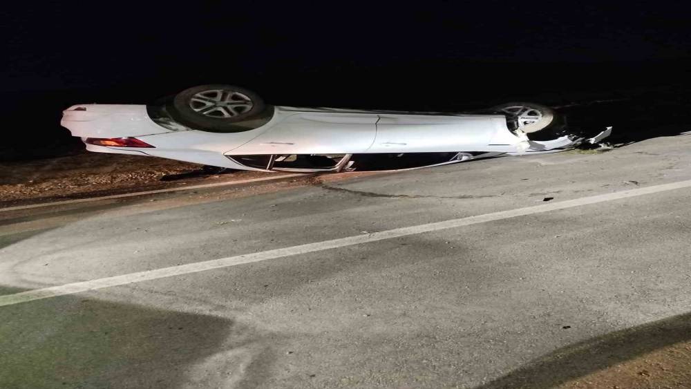 Elazığ&rsquo;da otomobil takla attı: 6 yaralı
