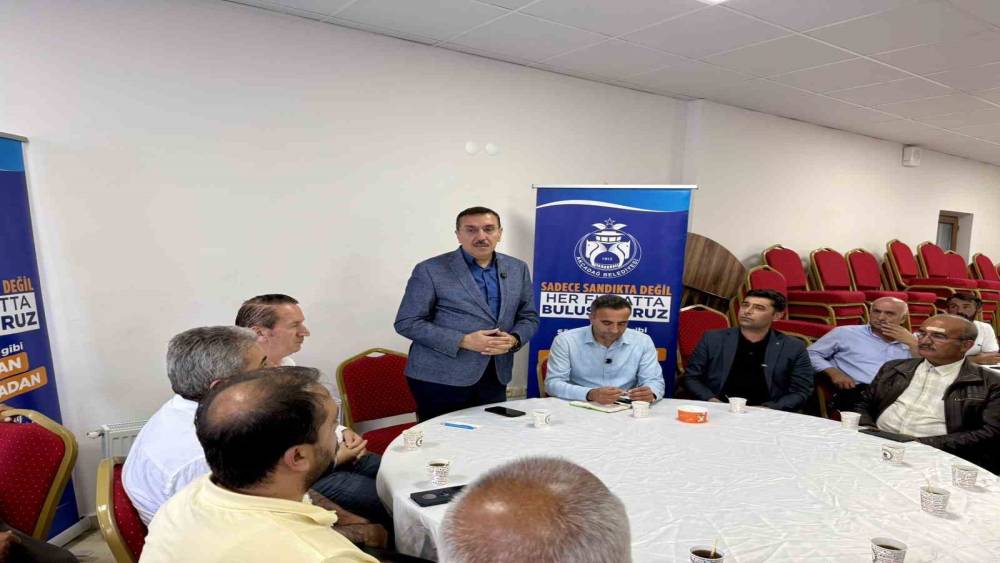 T&uuml;fenkci: "Vatandaşlarımızla her fırsatta bir araya geliyoruz"

