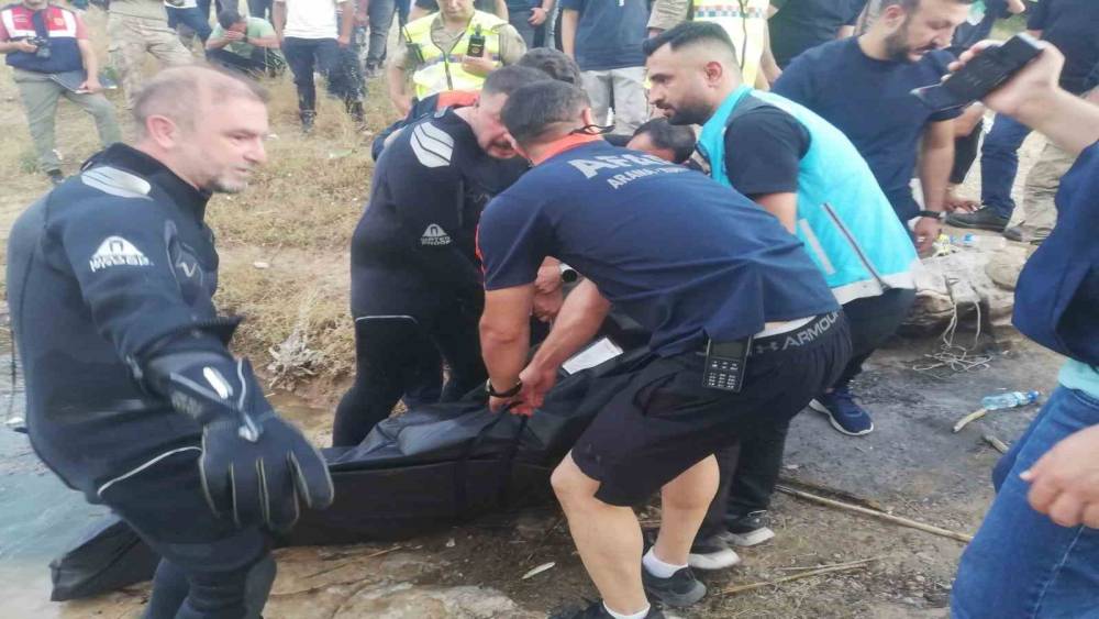 Siirt&rsquo;te Botan &Ccedil;ayı&rsquo;nda kaybolan &ccedil;ocuğun cansız bedenine ulaşıldı
